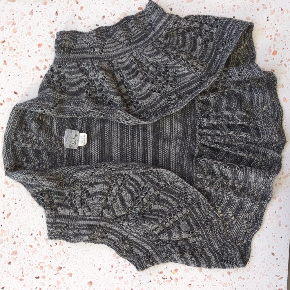 Daytrip | Charcoal and Grey Sweater Knit Open Front Vest | M